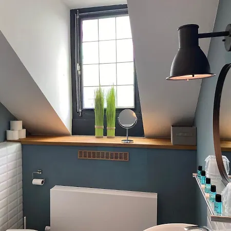 Authentic Cozy Group 7p Near Maastricht Apartment